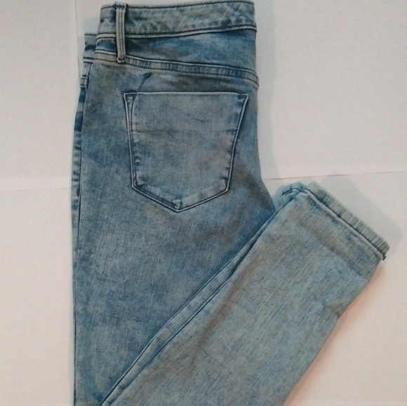 Skinny Jeans - Picture 2 of 3